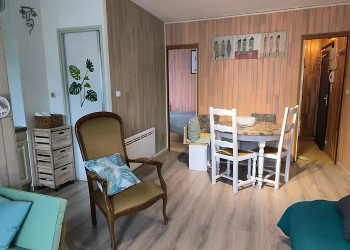 Appartement Vert Tendre Face A La Montagne